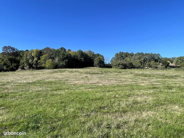 Terrain 14649 m² Villamblard