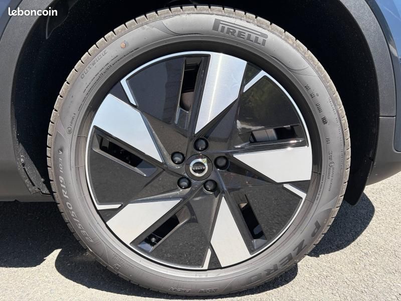 Volvo EX40 Single Extended Range 252ch Ultra (image 11)