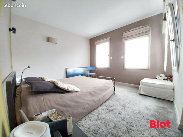 https://img.leboncoin.fr/api/v1/lbcpb1/images/7f/4c/10/7f4c10a3220d2184125a01b33ffaec15b6e34f28.jpg?rule=ad-image
