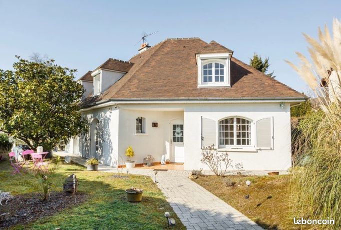 Maison quartier résidentiel