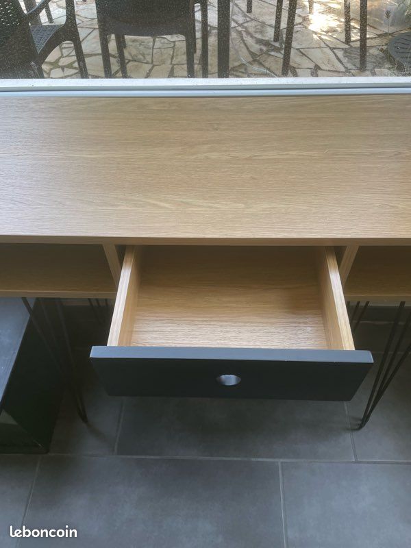 Console type scandinave- bureau d’appoint (image 3)