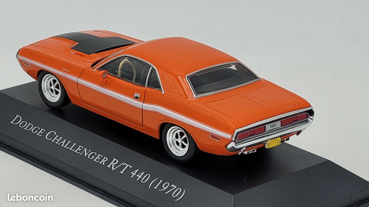Miniature IXO 1/43 – Chrysler 300 Hurst 1970 – Beige, Zamac, Pour Altaya