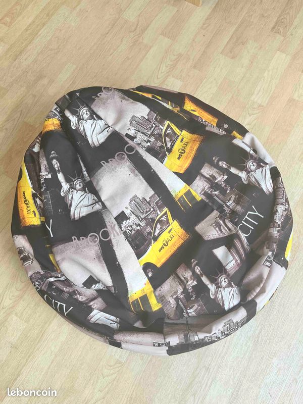 Pouf NewYork en parfait état (image 2)