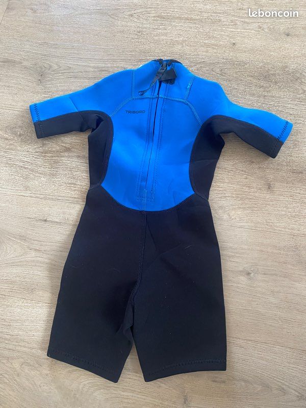 Combinaison De Surf Enfant Décathlon Tribord – Taille 8-10 Ans (occasion)
