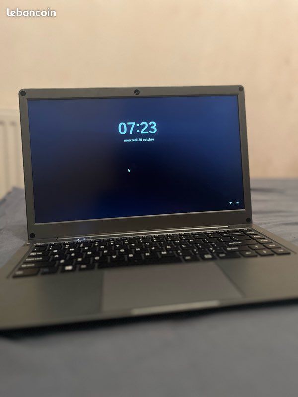 Ordinateur Portable Jumper 14" Intel UHD Graphics 600, Windows 11 avec 64 Bits, 12 Go LPDDR4, SSD 256 Go, Webcam, Bluetooth, USB 3.0, Wi-FL (image 1)