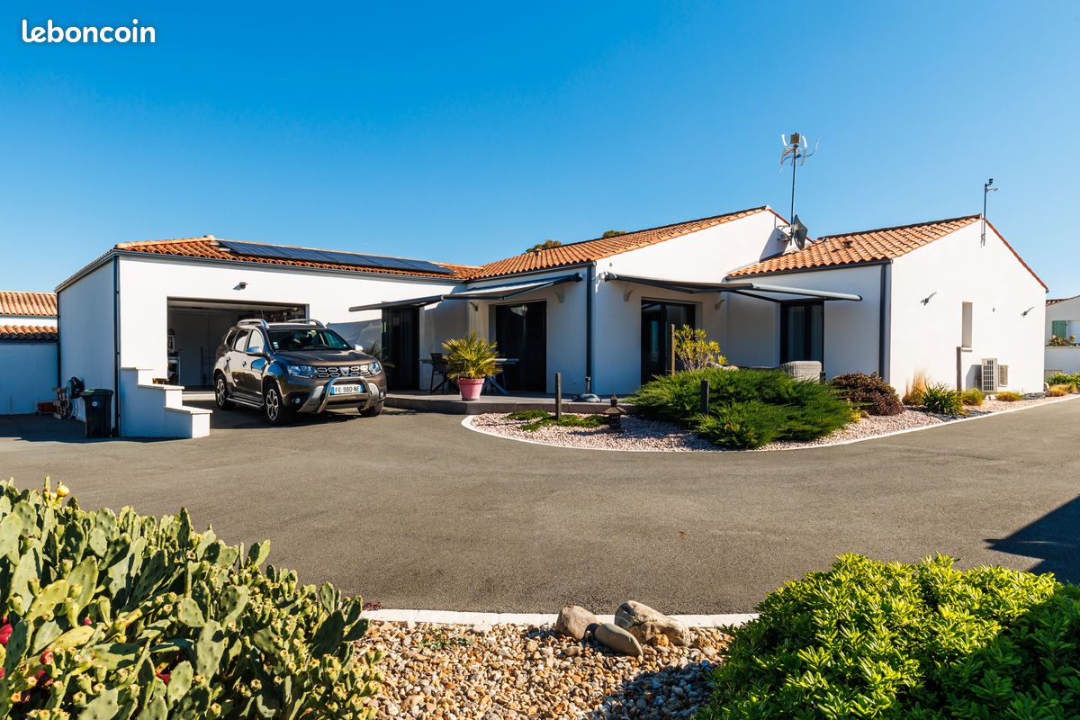 Maison 6 pièces 140 m² · à Corme-Royal · 140 m² · 440 000 €