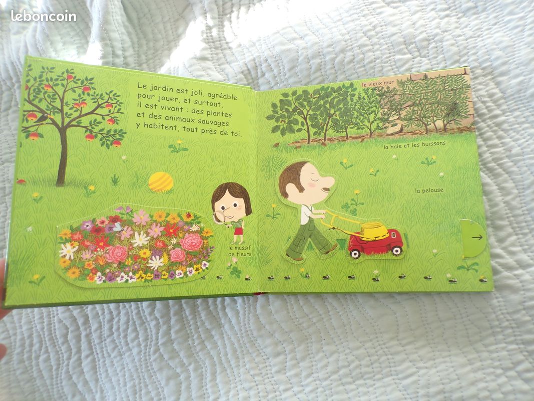 LIVRE AVEC VOLETS dans le jardin (image 2)