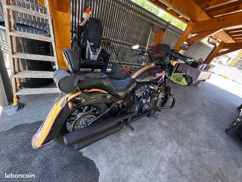 Harley Davidson street bob (image 3)