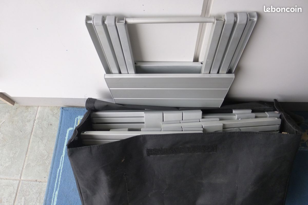 4 tabourets pliables alu avec sacoche (image 2)