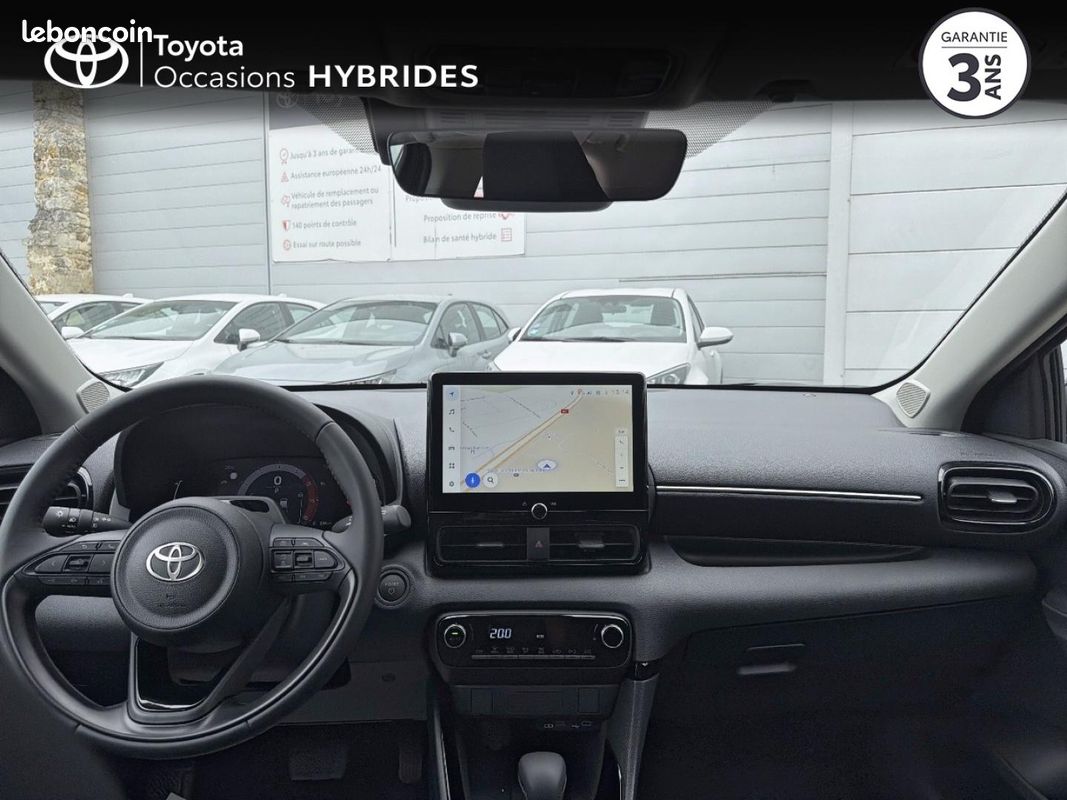 Toyota Yaris 116h Design 5p MY26 (image 8)