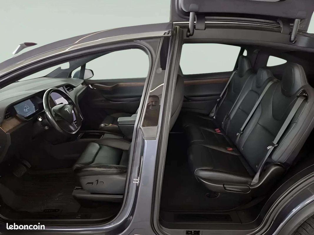 TESLA MODEL X Long Range * 572 ch * 4x4 * Toit Panoramique * Caméra 360° * Autopilot (image 7)