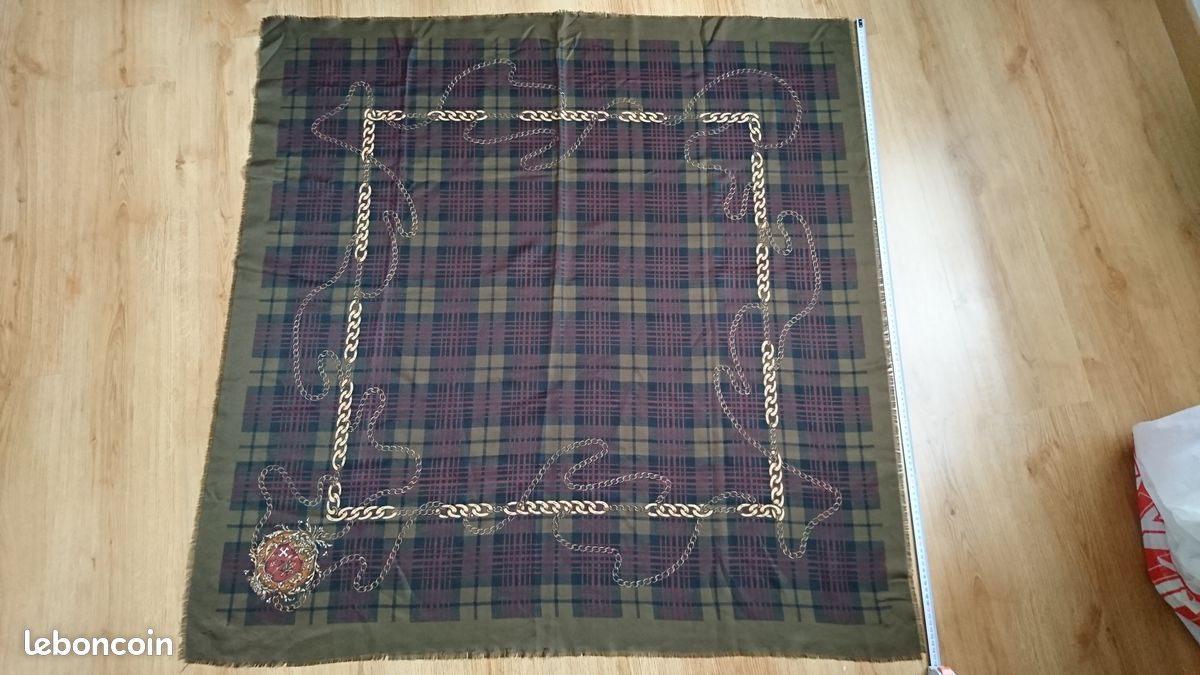 Foulard carré 116 cms (image 3)