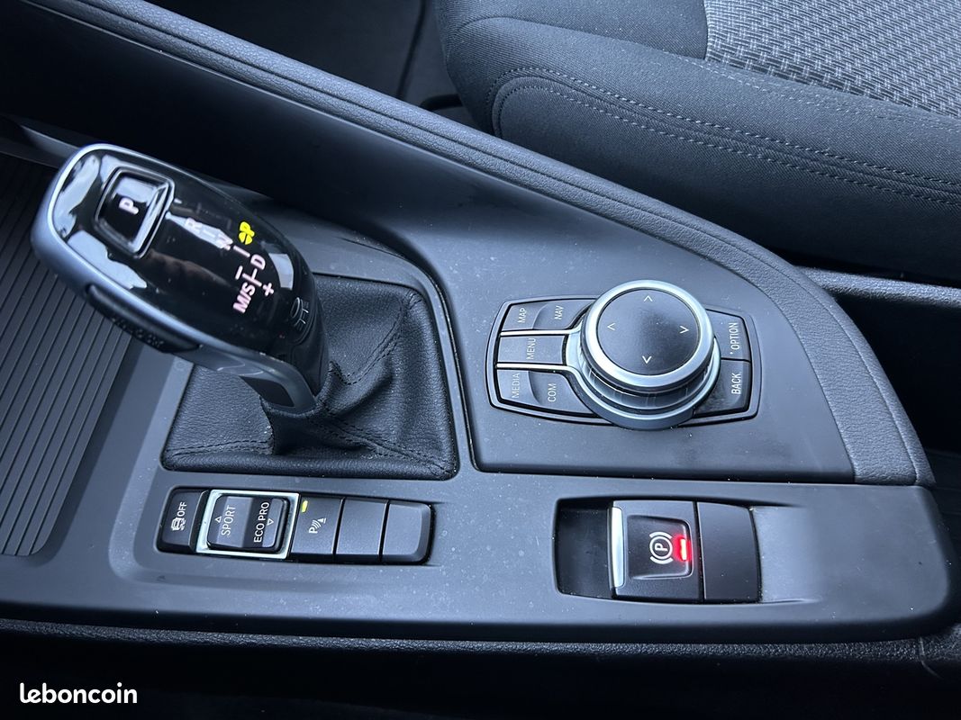 Bmw X1 (F48) SDRIVE18DA 150CH LOUNGE (image 15)