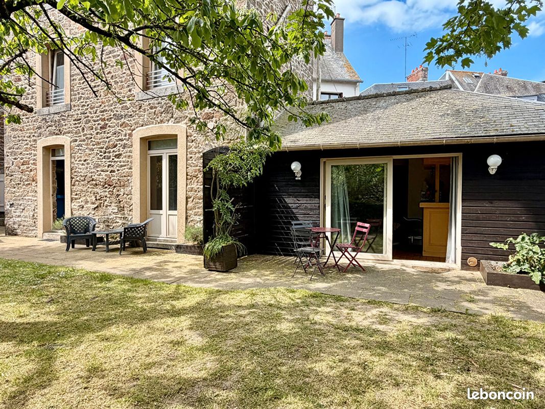 Immeuble 3 pièces 65 m² · à Saint-Malo · 65 m² · 318 000 €