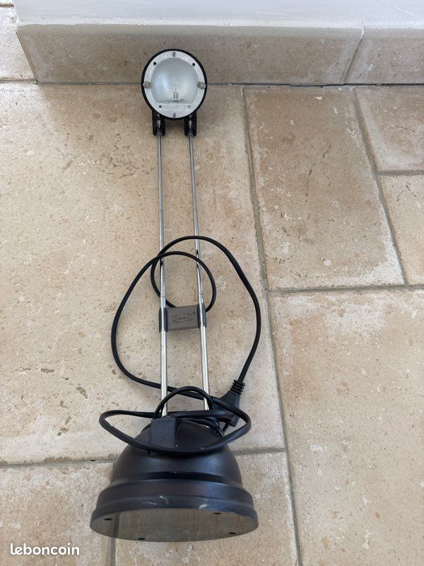 Lampe de bureau Led noire (image 4)