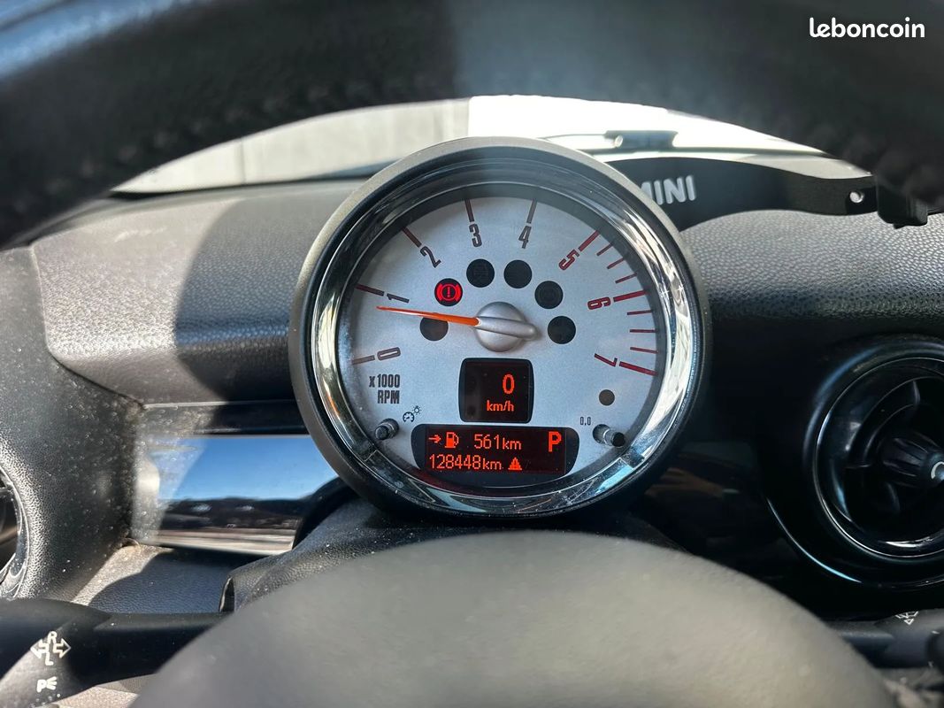 MINI Mini 2.0 D 143ch Pack Red Hot Chili - 2012 - 132 000 km - Toit Ouvrant - Harman Kardon - Sieges Chauffant (image 14)