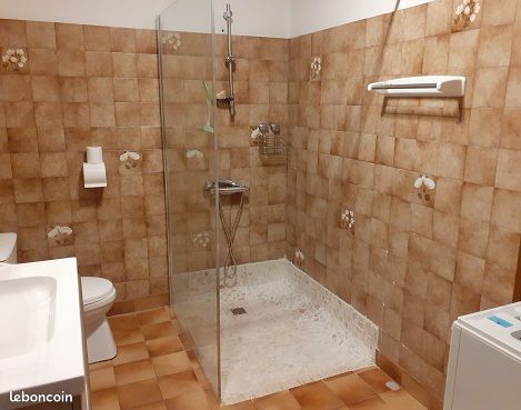 GITE dans MAISON en PIERRE entre VOGÜE et BALAZUC – BAIGNADE en RIVIERE ARDECHE à 200m (image 10)
