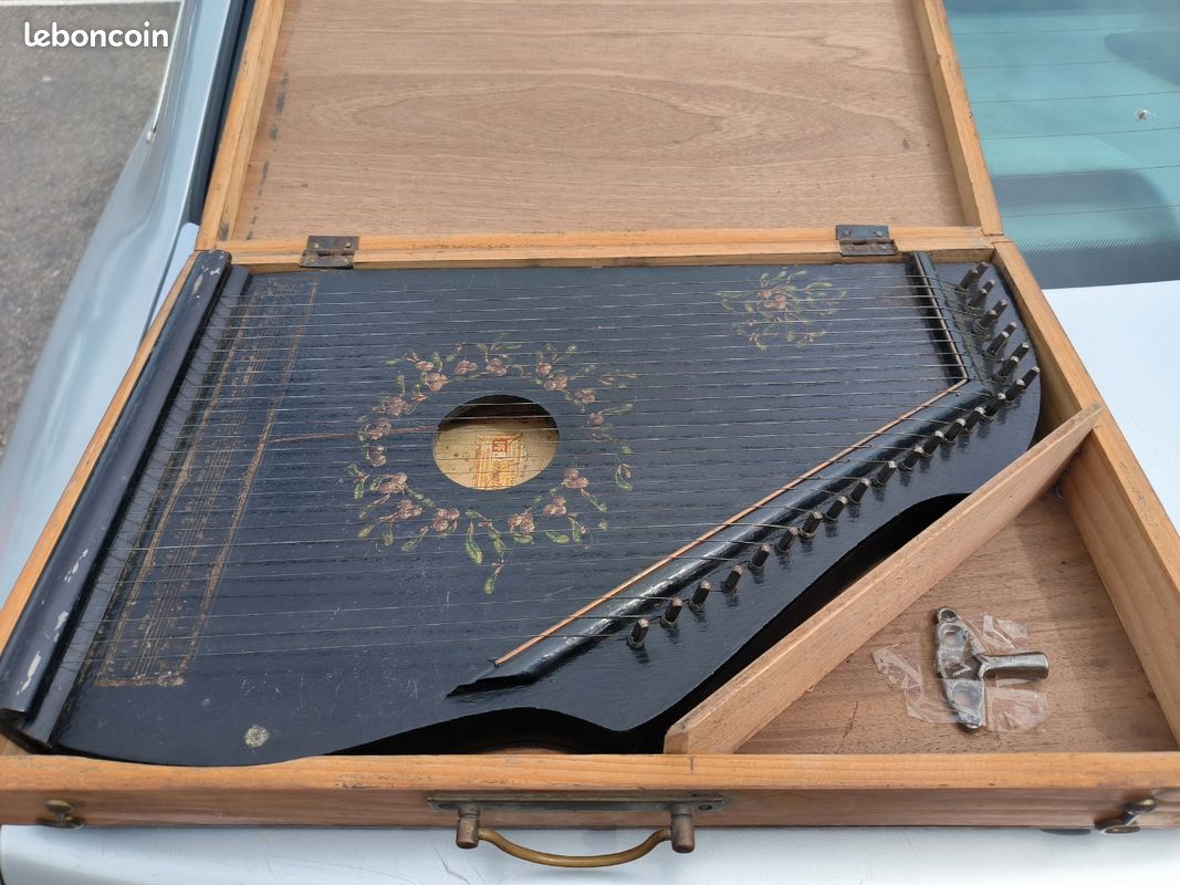 Cythare Mandoline de salon 19 eme Sorrentina (image 1)