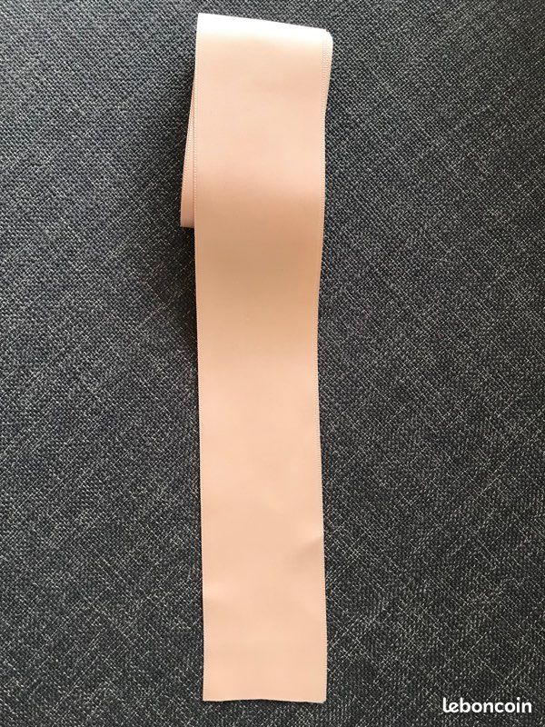 Ruban satin neuf (image 2)