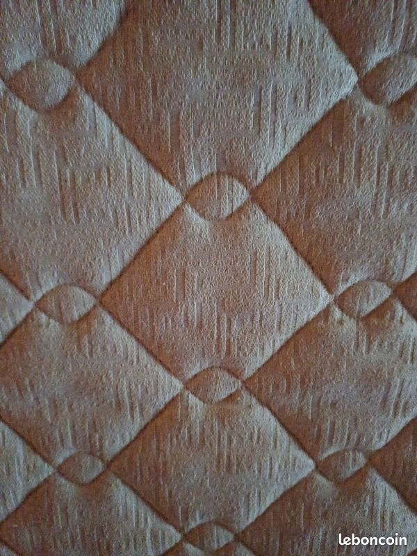 Matelas 1,20 m x 1,90 m épaisseur 15 cms (image 1)