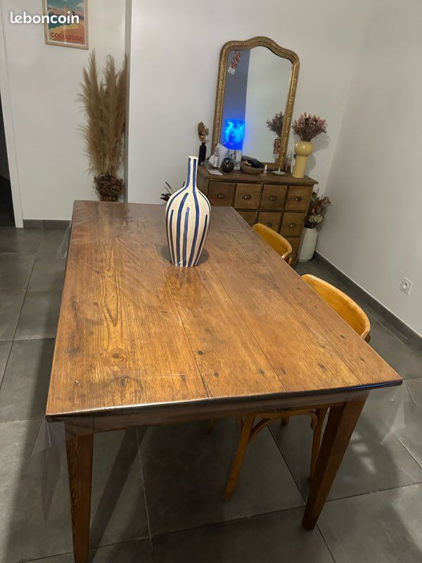 Table de ferme et chaises (image 4)