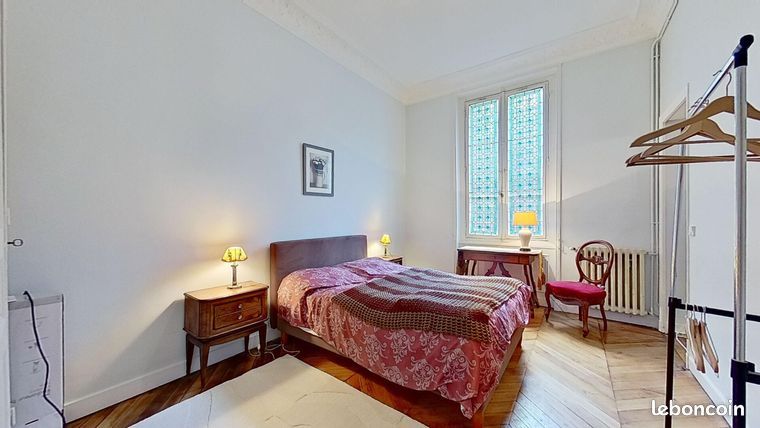 Appartement a louer paris-9e-arrondissement - 3 pièce(s) - 130 m2 - Surfyn