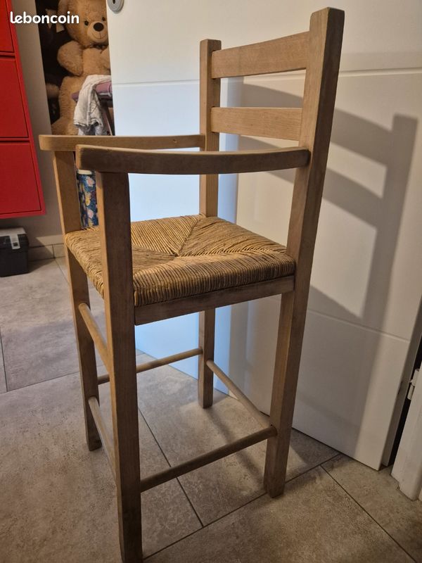 Chaise haute (image 2)