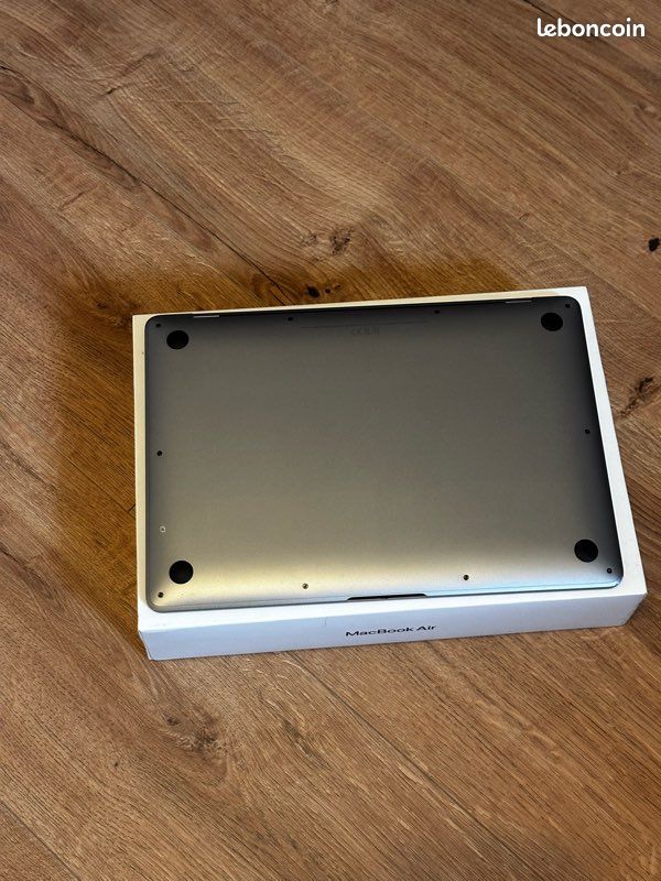 MacBook Air 13" M1 2020 – Écran HS (image 4)