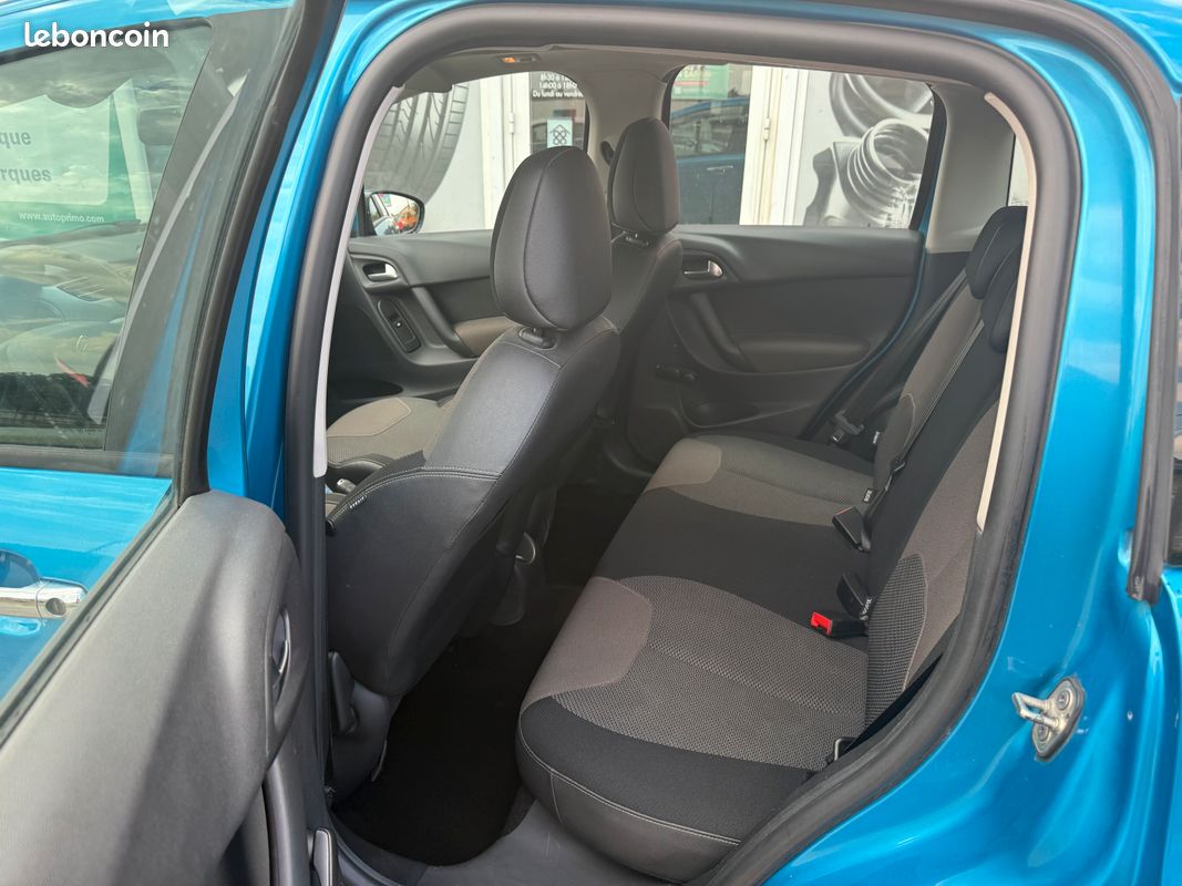 Citroen C3 1.2L ESSENCE CONFORT (image 5)