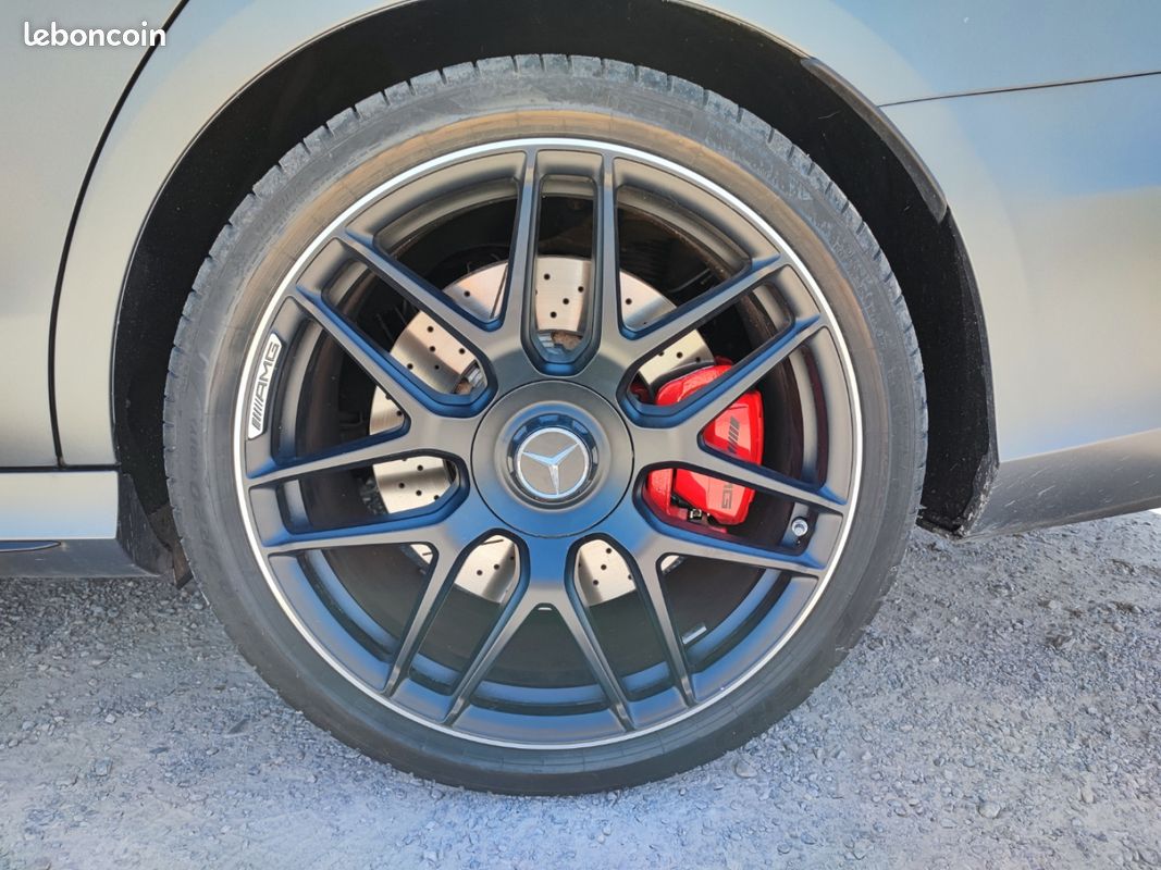 MERCEDES CLASSE E BREAK 63 S AMG Speedshift MCT AMG 4-Matic+ (image 35)