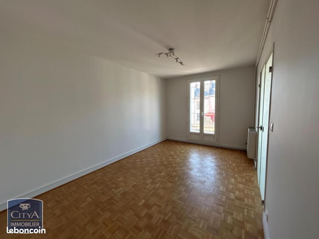 Appartement 5 pièces 93 m² · à Guéret · 93 m² · 630 €/mois