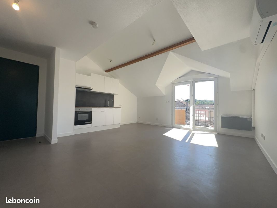 Appartement 3 pièces 55 m² · à Saint-Étienne-de-Saint-Geoirs · 55 m² · 630 €/mois