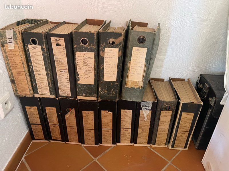 Lot De 350 Revues Techniques Auto Et Moto Depuis 1952 - Bon état - RTA, EA