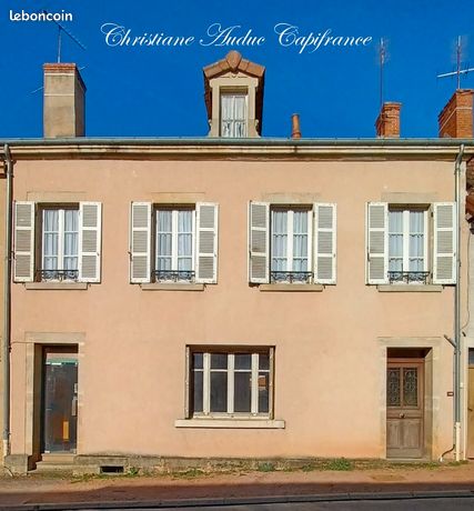 Maison 8 pièces 144 m²