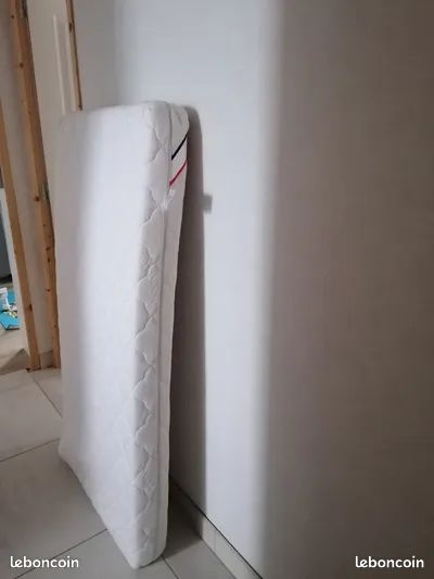 Matelas lit bébé 70×140 (image 1)