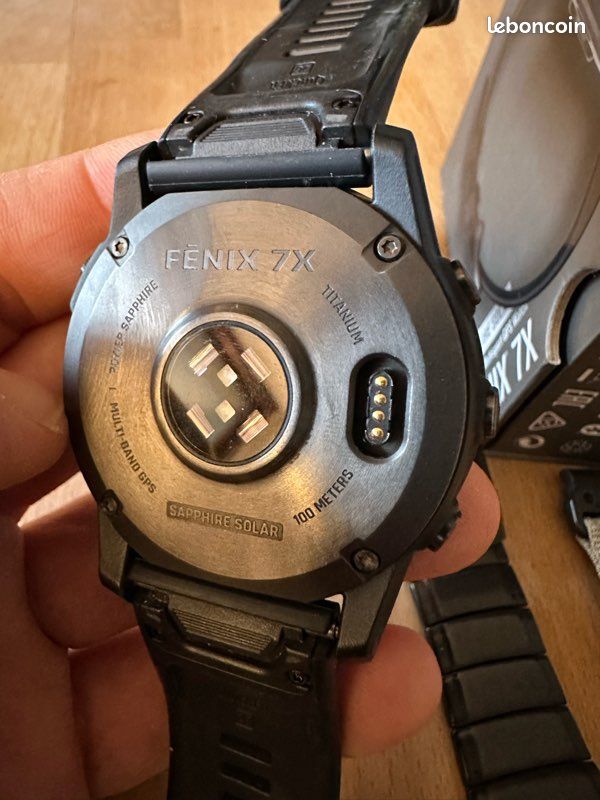 Montres GPS Garmin Fenix 7X Pro Sapphire Solar Edition Titane Carbon Gray DLC - Eté 2023