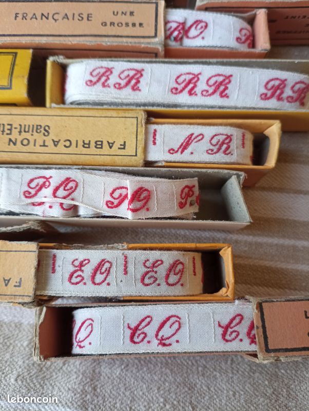 Paramètres démarrage Essentiellement boite ancienne carton jeton moteur Favorise