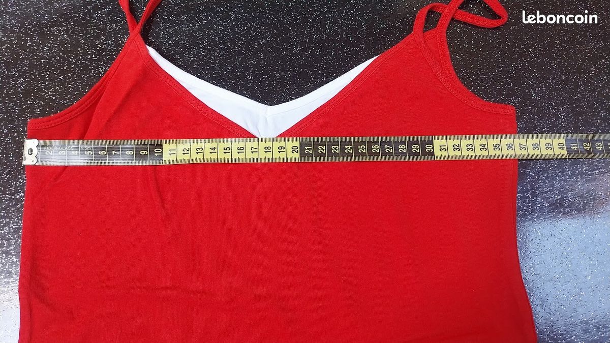 Lot de 5 débardeurs femme en coton extensible à bretelles marque Mantis dimensions pour la taille S aisselle à aisselle 36 cm longueur à partir de l'aisselle 34 cm rouge et blanc (image 4)