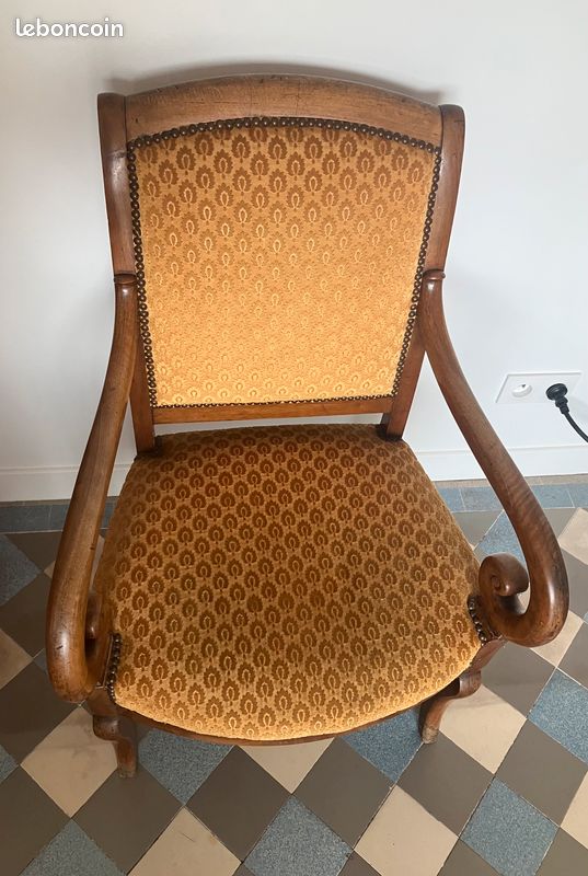 Chaise ancienne (image 2)