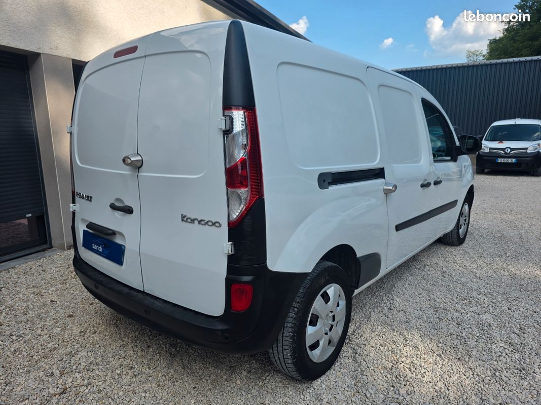 đrenault kangoo maxi 1.5 blue dci 95 ch extra r-link bvm6 đ1ere main â©ïžentretien constructeurâ©ïžFAIBLE KILOMETRAGE â©ïž4900KM â
ïžETAT NEUF (image 6)
