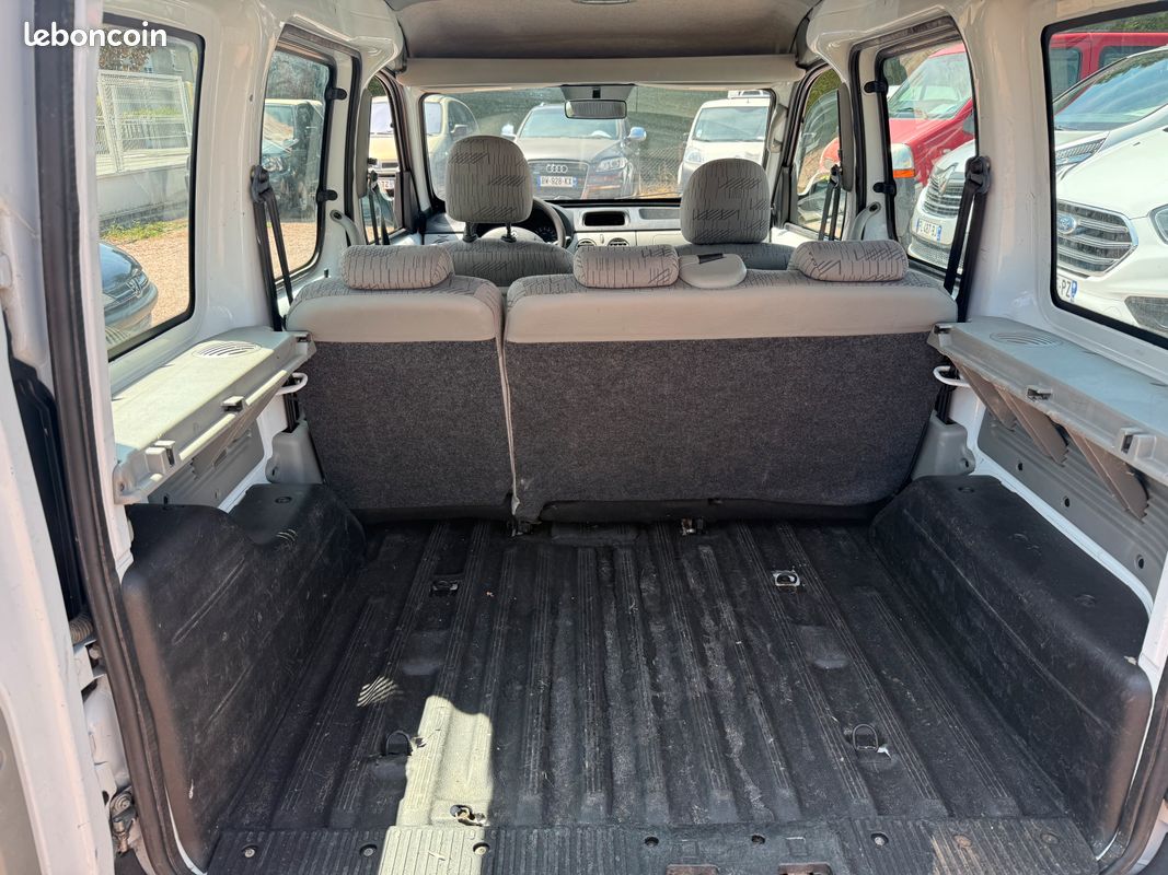 RENAULT KANGOO I 1.6 I 16 V 95 Ch CONFORT EXP 5 PL (image 6)