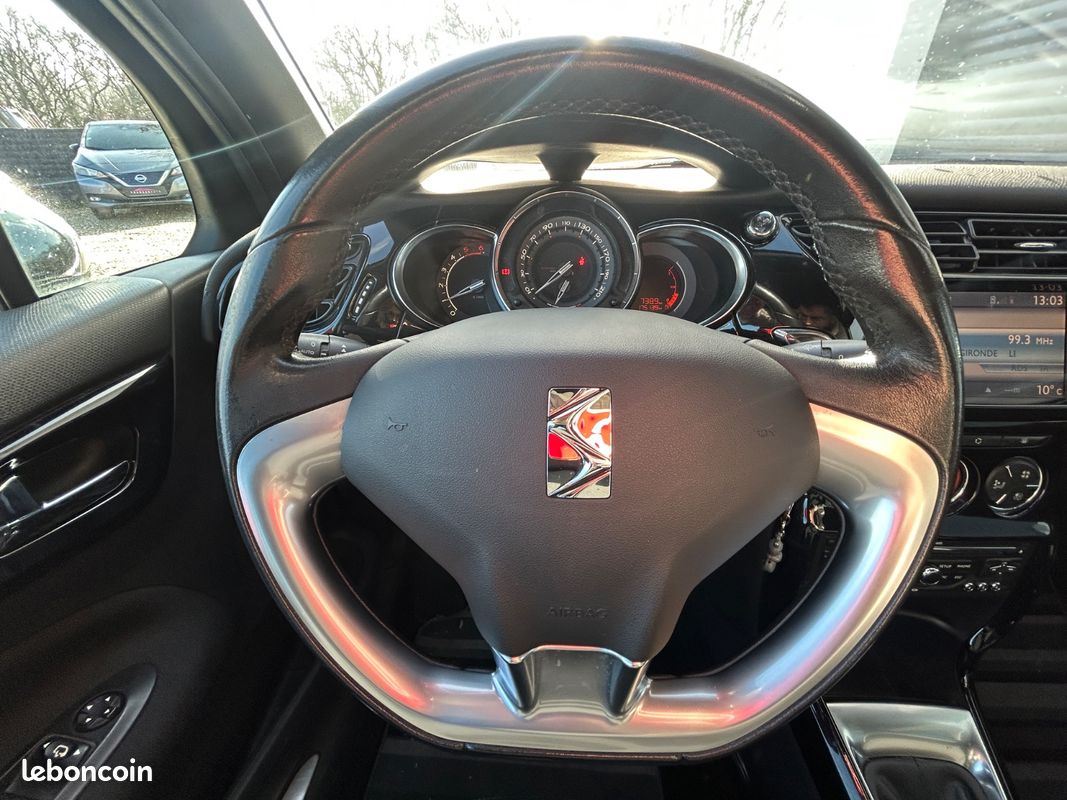 CITROEN DS3 e-HDi 90 Airdream So Chic (image 15)