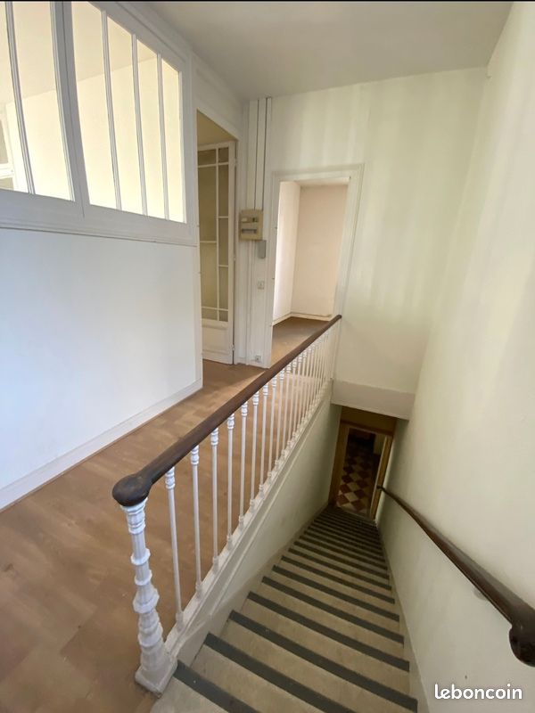 Immeuble 9 pièces 270 m² · à Bordeaux · 270 m² · 858 600 €