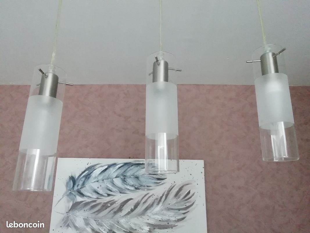Lustre 3 cylindre (image 1)
