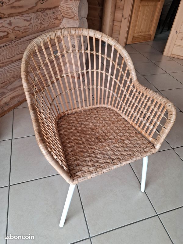 Lot de 2 chaises en rotin (image 1)