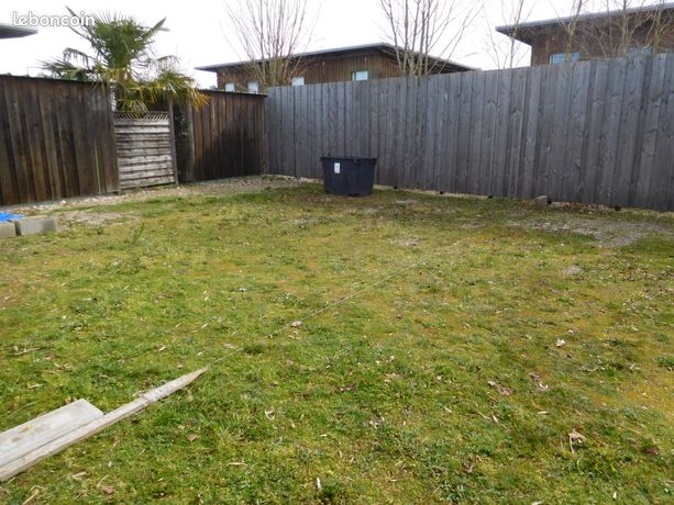 Terrain - jardin - stockage extérieur