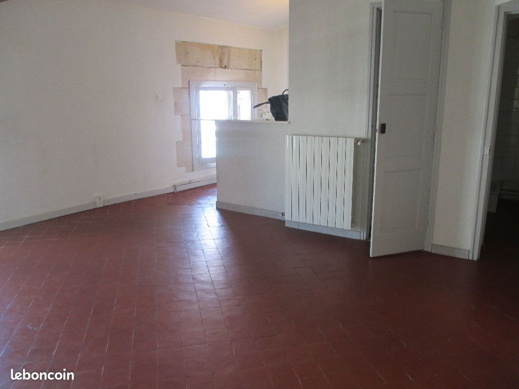 Appartement 2 pièces 40 m² · à Nîmes · 40 m² · 410 €/mois