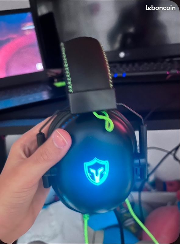 Un casque rgb (image 3)