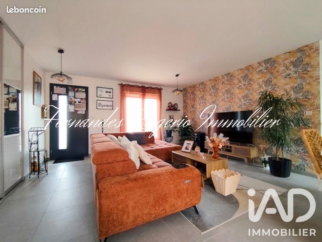Maison 5 pièces 97 m² · à Boynes · 97 m² · 209 990 €