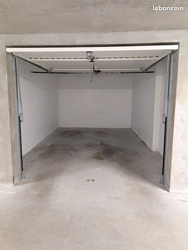 Box fermé porte automatique (image 2)